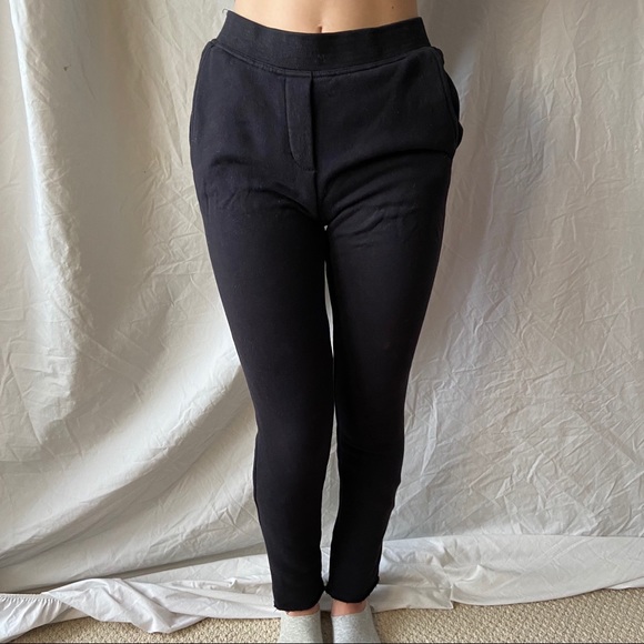 3/$30 Wilfred Free Black Joggers / Sweatpants - Picture 1 of 4
